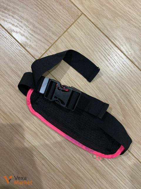 Біговий пояс Karrimor Audio Belt чорний з рожевою окантовкою