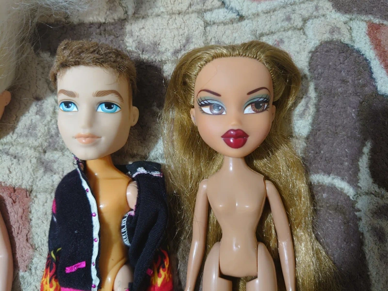 Большой лот кукол Братц Bratz MGA и Мокси под восстановление, кастом, — фото 4