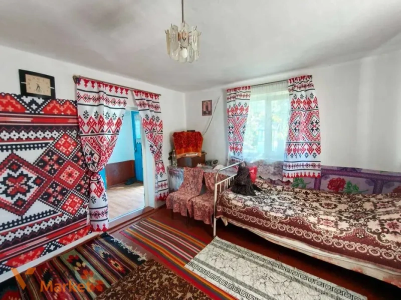 Будинок в с. Веренчанка, Чернівецька область — фото 4