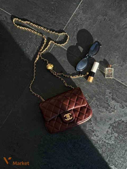 Chanel Classic Mini сумка з гладкої шкіри