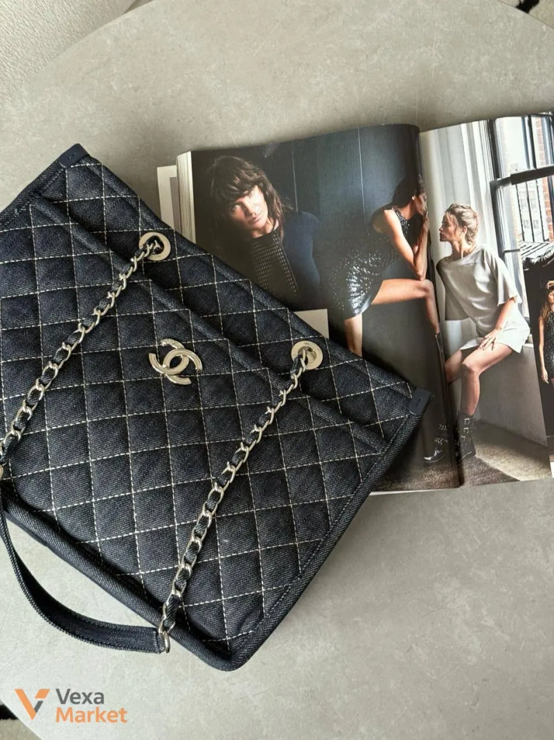 Chanel Denim Tote Bag with Wild Stitch Quilting — фото 4