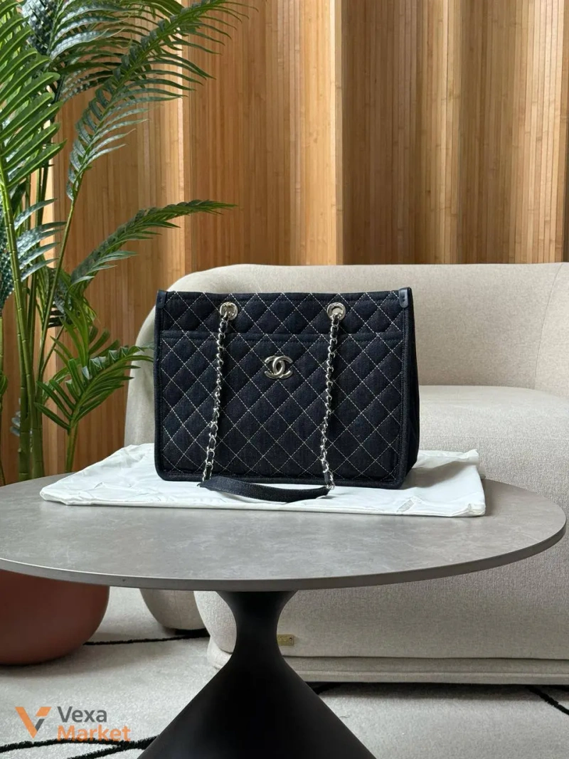 Chanel Denim Tote Bag with Wild Stitch Quilting — фото 6