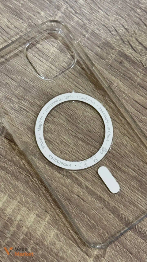 Чохол Apple Clear Case з MagSafe для iPhone 13