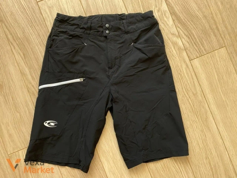 Чоловічі шорти розмір М