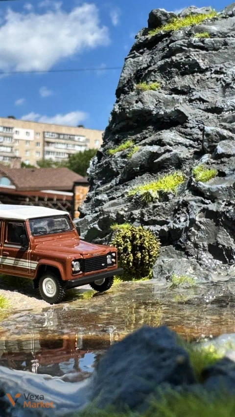 Діарама ручної роботи з Land Rover Defender