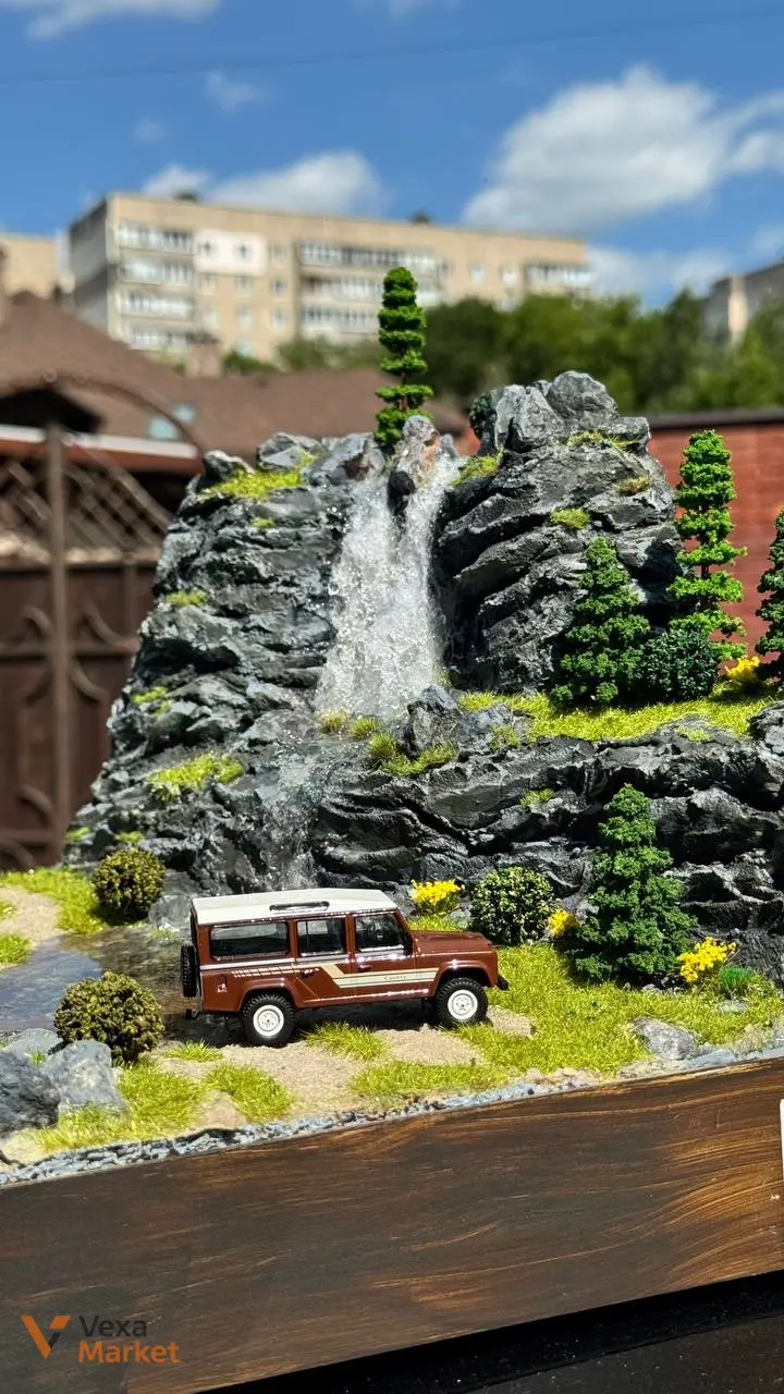 Діарама ручної роботи з Land Rover Defender — фото 3