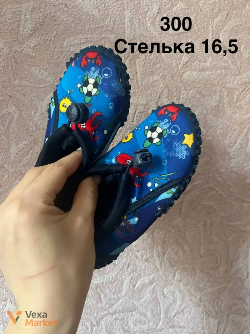 Дитяче взуття: кросівки, тапочки та хайтопи — фото 4