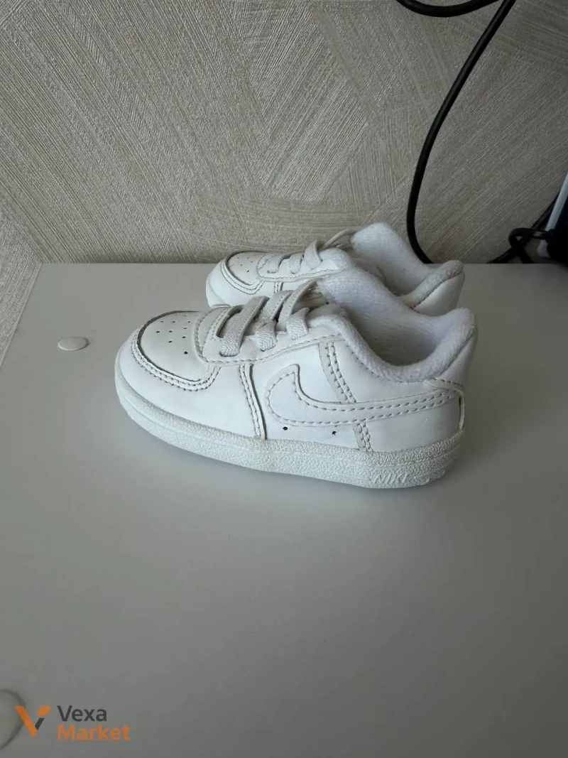 Дитяче взуття Nike, TOMS та Sport — фото 2