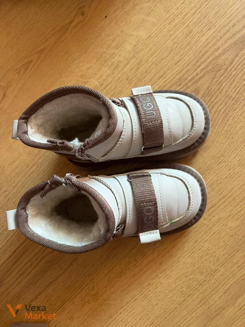 Дитячі черевики UGG розмір 24