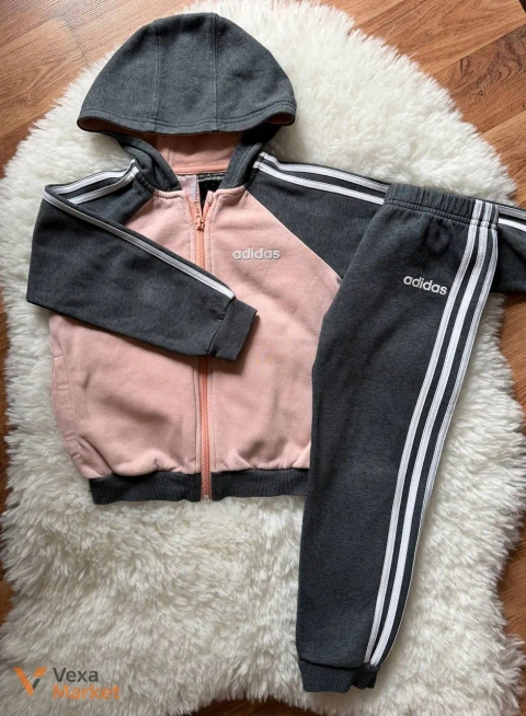 Дитячий спортивний костюм Adidas оригінал розмір 104