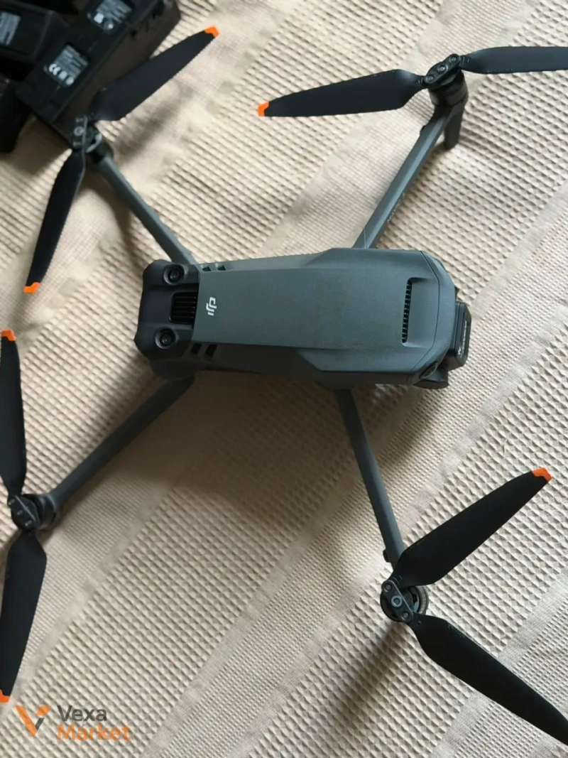 Дрон DJI Mavic 3 Fly More Combo — фото 3