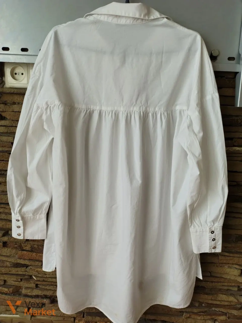 Джинсовая куртка новая с капюшоном индиго и блуза ZARA — фото 3