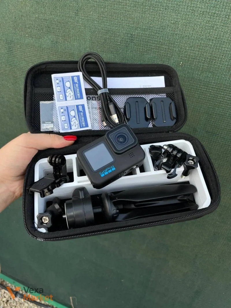Екшн-камера GoPro Hero 10 з триподом — фото 7