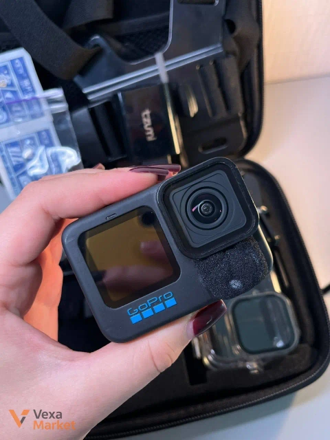 Екшн-камера GoPro Hero 11 з нагрудним кріпленням