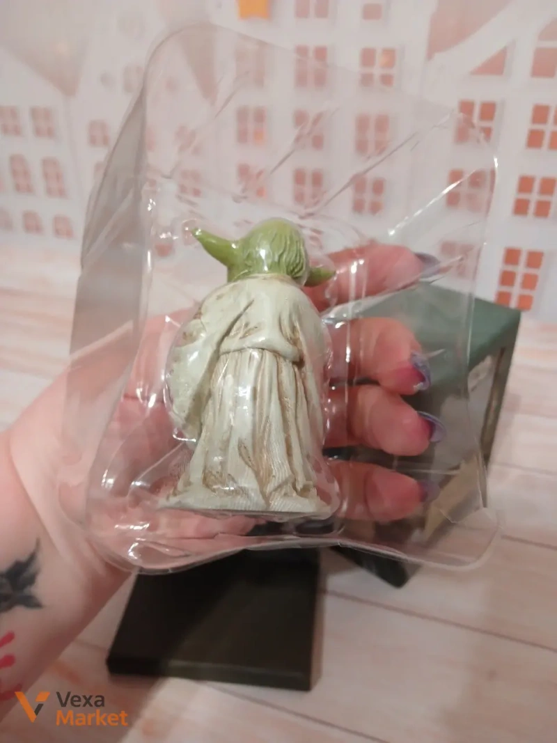 Фігурка Star Wars Yoda з книжечкою його виразів — фото 3