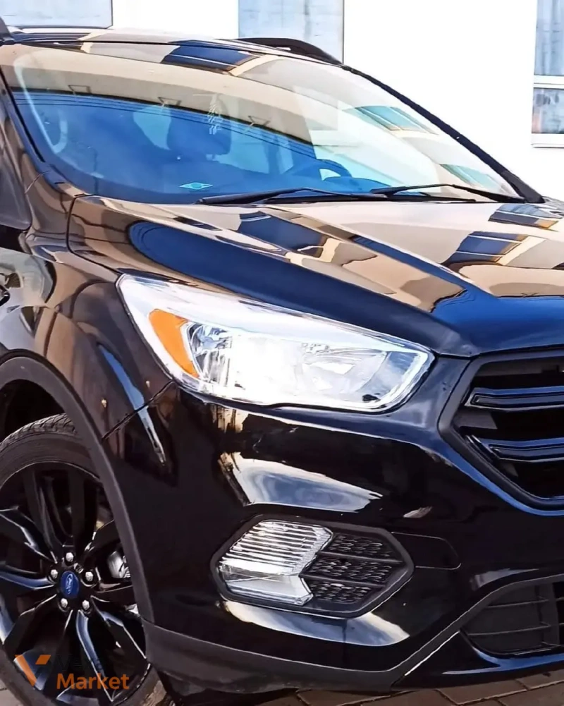 Ford Escape 2016 Чорний — фото 3