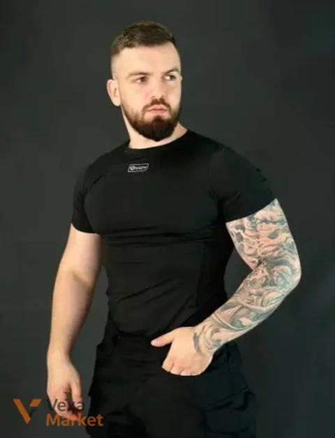 Футболка ESDY чорна