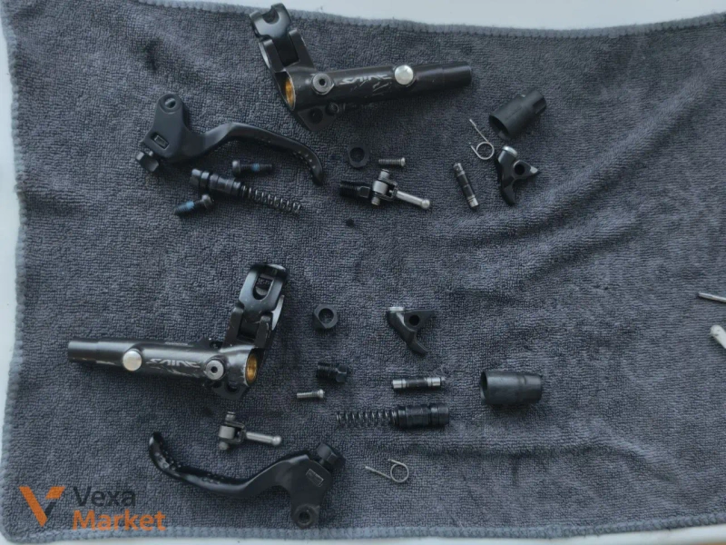 Гальмівні ручки Shimano Saint — фото 5