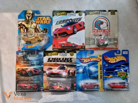 Hot Wheels Колекційні машинки (різні моделі)