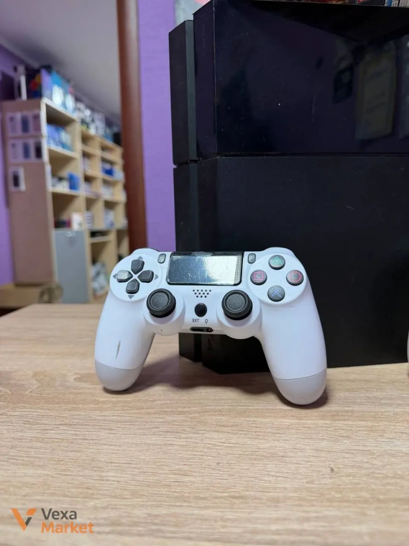 Ігрова приставка Sony PlayStation 4 — фото 2