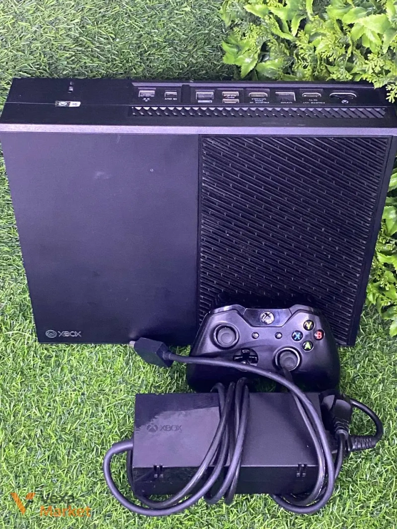 Ігрова приставка Xbox One 500GB — фото 2