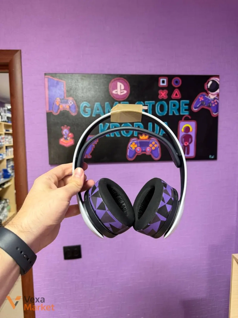 Игровая приставка PlayStation 4 с комплектом игр и контроллеров — фото 4