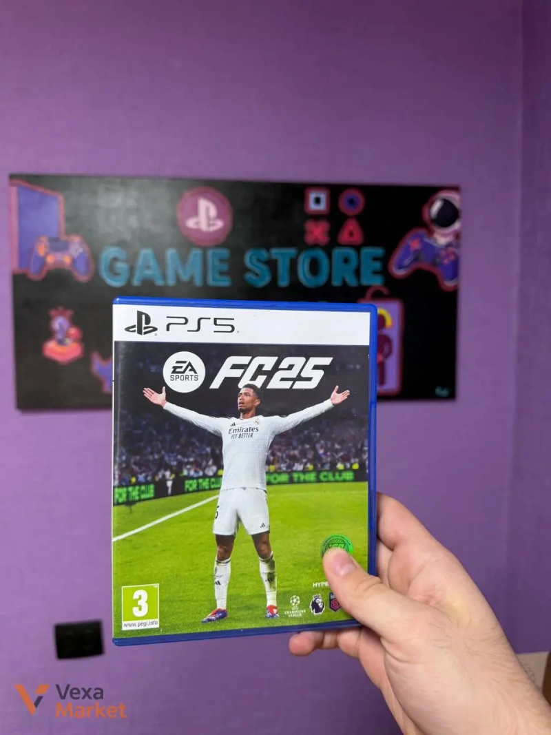 Игровая приставка PlayStation 4 с комплектом игр и контроллеров — фото 8