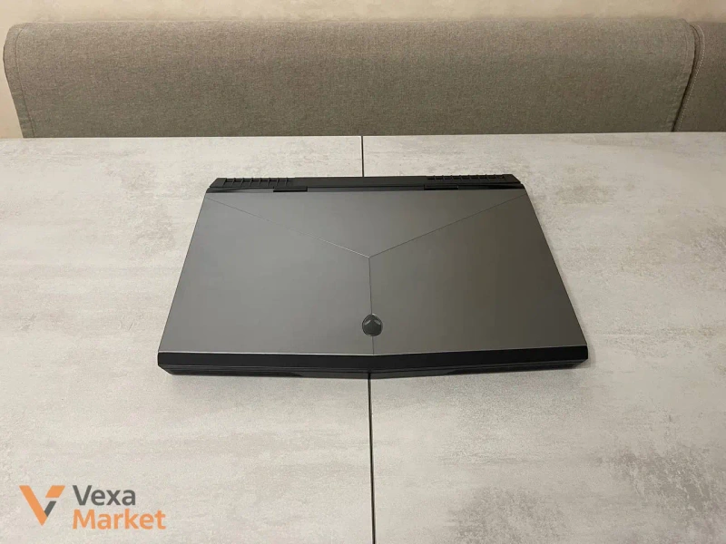 Ігровий ноутбук Dell Alienware 17 R4 Intel Core i7-7700HQ, 16GB RAM, GTX 1070 8GB, 512GB SSD + 500GB HDD — фото 5
