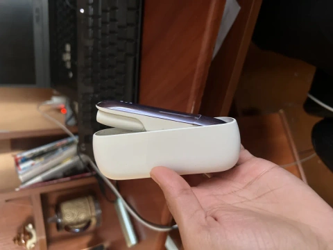 IQOS 3 DUO. Білий З фіолетовою вставкою.