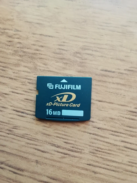 Карта памяти xD-Picture Card 16MB Fujifilm / Olympus
