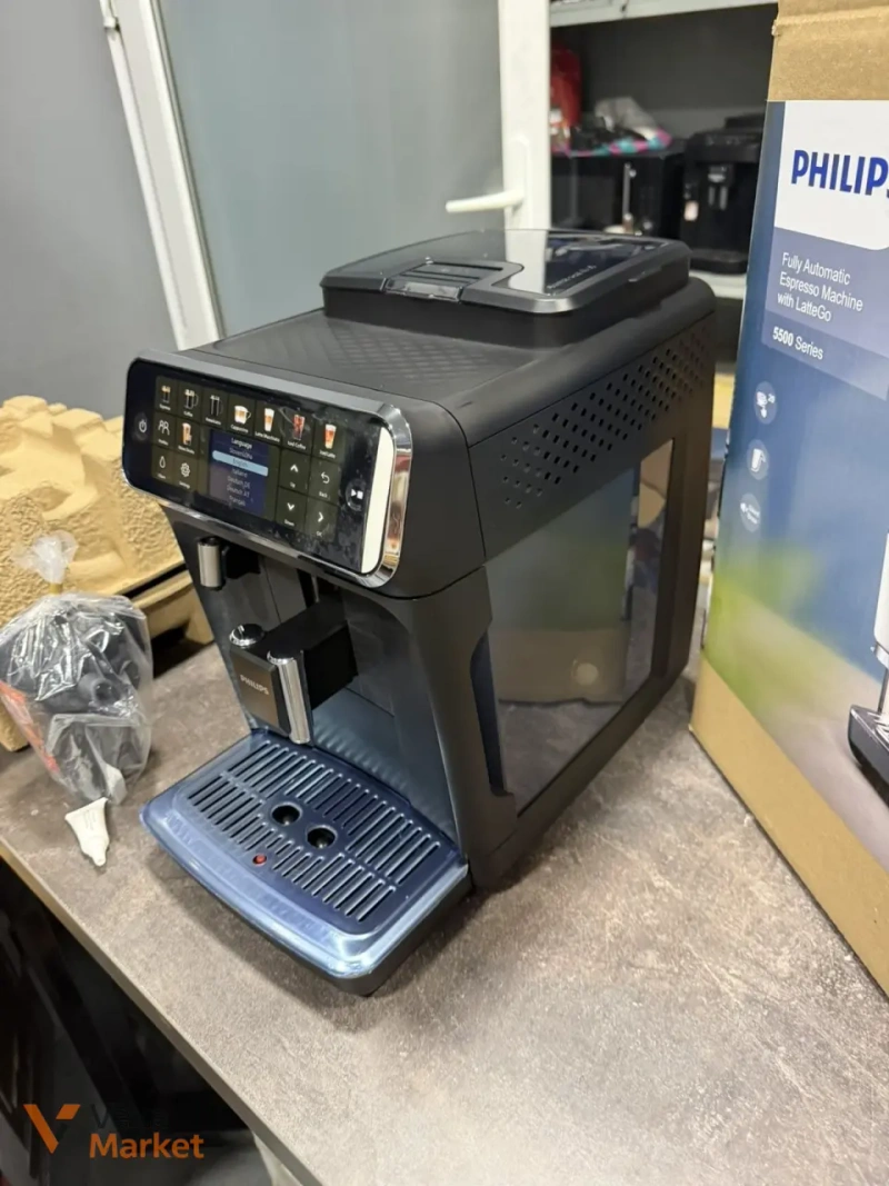 Кавомашина Philips 5500 Series LatteGo — фото 4