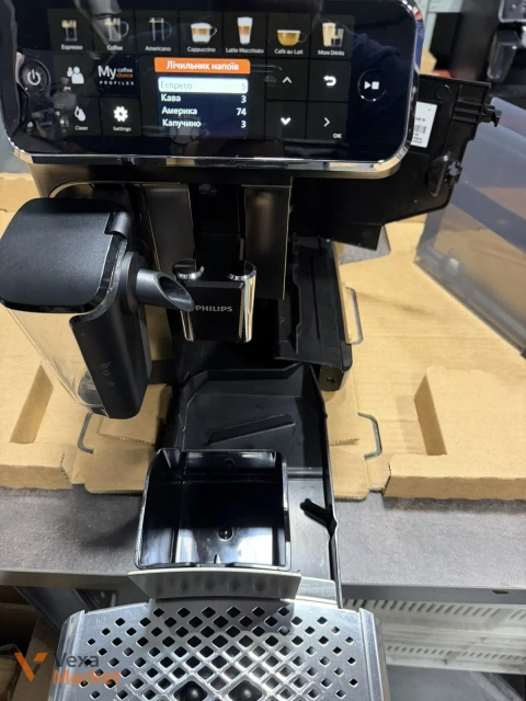 Кавомашина Philips LatteGo 5547