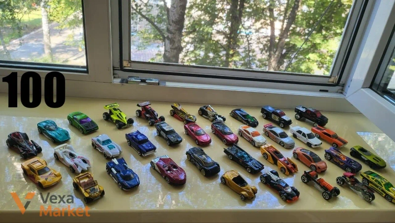 Колекція машинок Hot Wheels та інші, масштаб 1:64 — фото 3