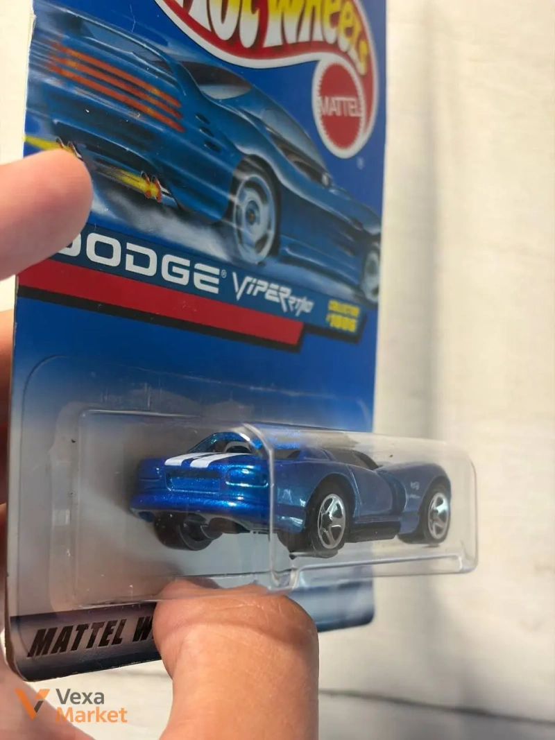 Колекційна модель Hot Wheels Dodge Viper RT/10 1998 — фото 2