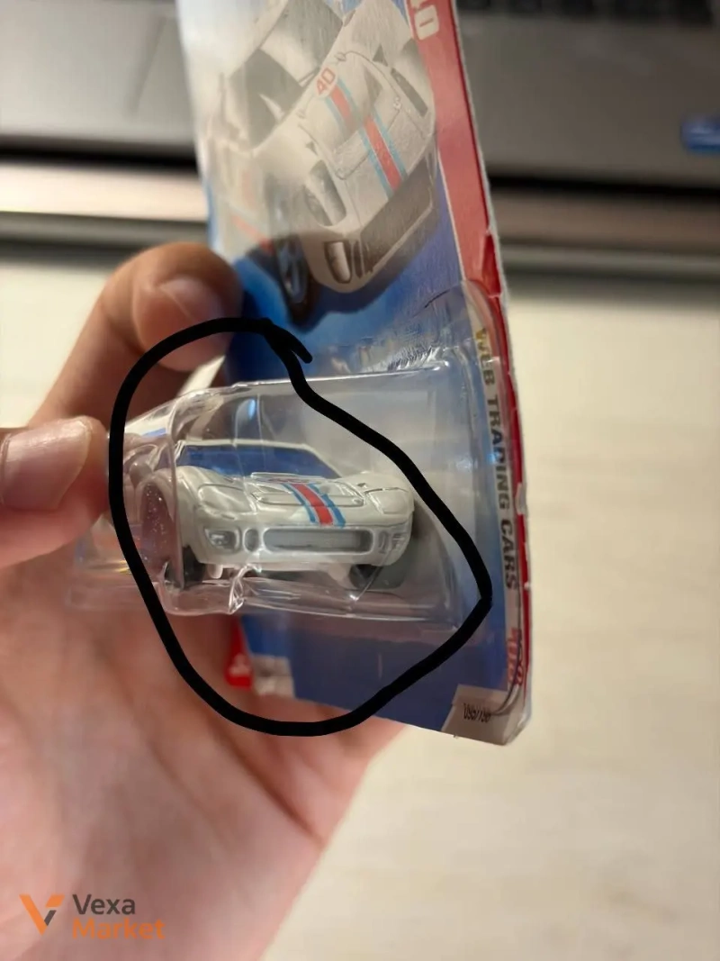 Колекційна модель Hot Wheels Ford GT40 2008 — фото 2