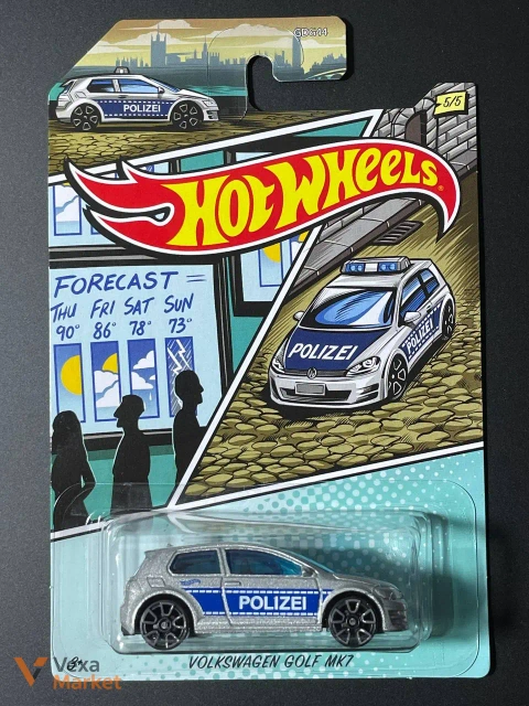 Колекційна модель Volkswagen Golf MK7 Hot Wheels
