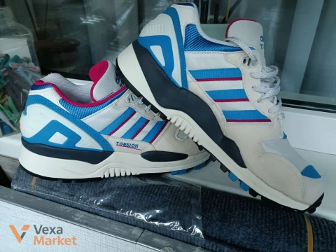 Колекційні кросівки Adidas Torsion