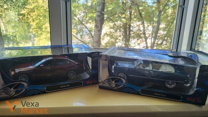 Колекційні моделі автомобілів 1:18 від DUB CITY та Maisto — фото 3