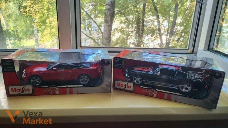 Колекційні моделі автомобілів 1:18 від DUB CITY та Maisto — фото 7