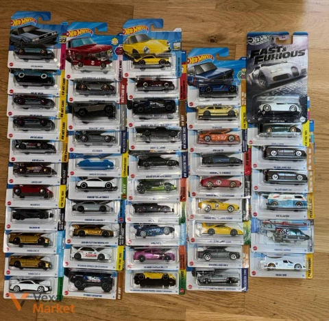 Колекційні моделі автомобілів Hot Wheels