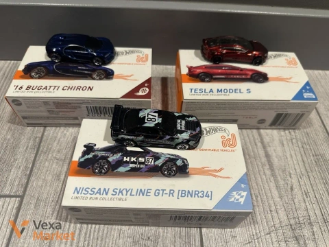 Колекційні моделі Hot Wheels ID Bugatti Chiron, Nissan Skyline GT-R (R33) HKS, Tesla Model S