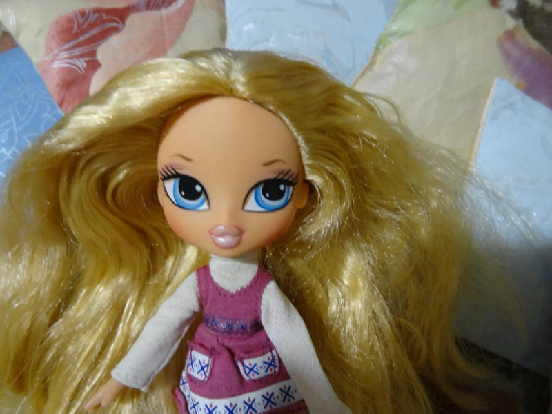 Коллекционная кукла Братц Кидс (Bratz Kidz) Хлоя из зимней серии Winte — фото 2