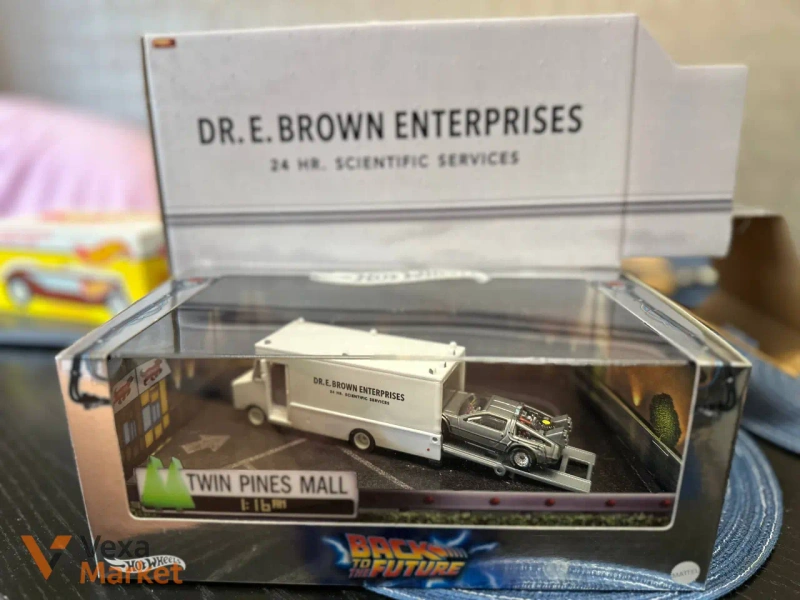 Коллекционная модель Dr. E. Brown Enterprises Back to the Future — фото 3