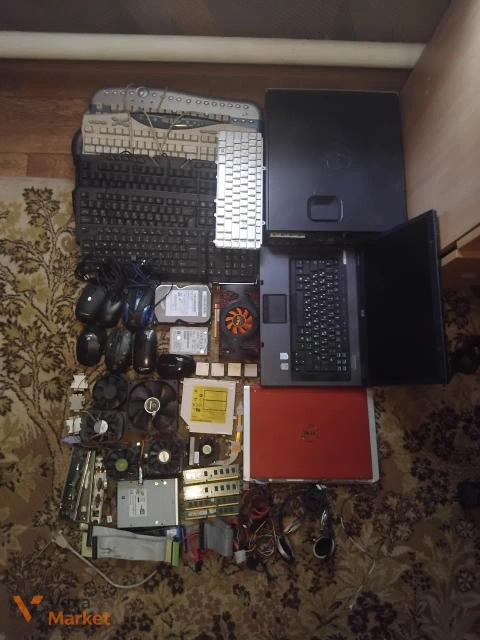 Комп'ютерний лот: ноутбуки HP та Dell, комплектуючі, периферія