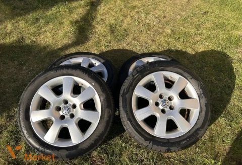 Комплект оригінальних литих дисків Volkswagen R15 з зимовою гумою Dunlop SP Winter Sport