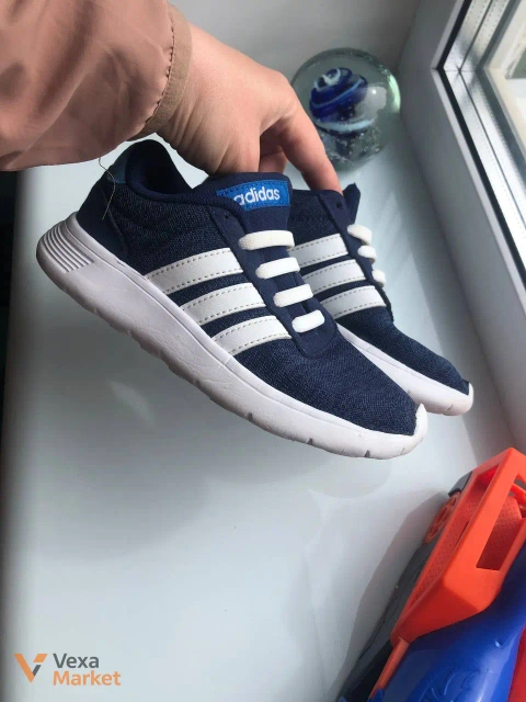 Кросівки Adidas для хлопчика, розмір 30