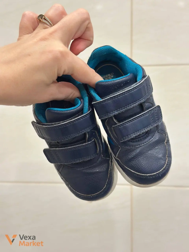 Кросівки дитячі Adidas сині розмір 26 — фото 2