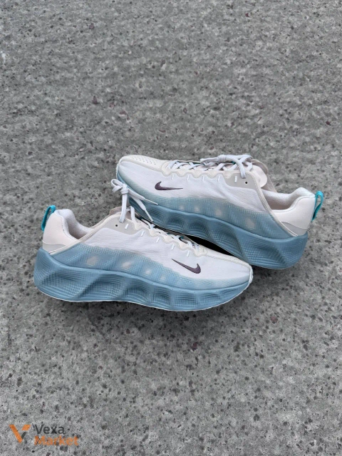 Кросівки Nike Ava Rover Orewood 46 розмір