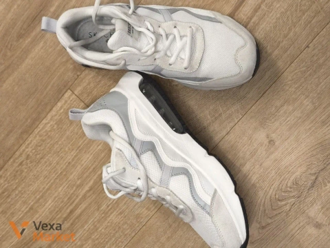 Кросівки Skechers, розмір 38