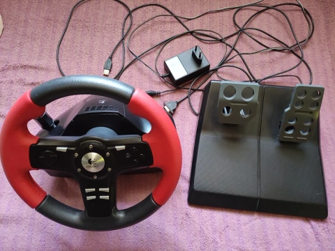 Logitech Formula Force EX — справне, повний комплект